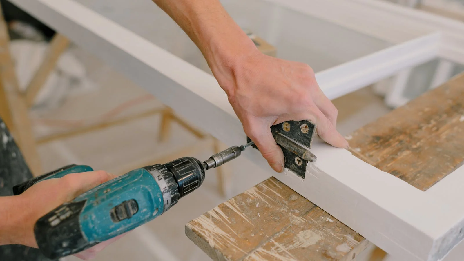 Détail technique d'un vitrage isolant en coupe
